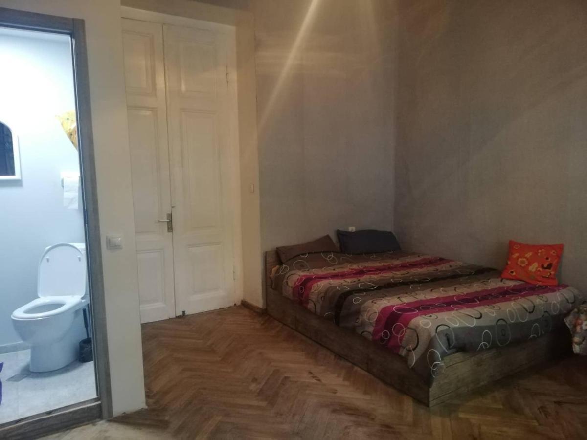 Eka'S Apartment On Marjanishvili Τυφλίδα Εξωτερικό φωτογραφία