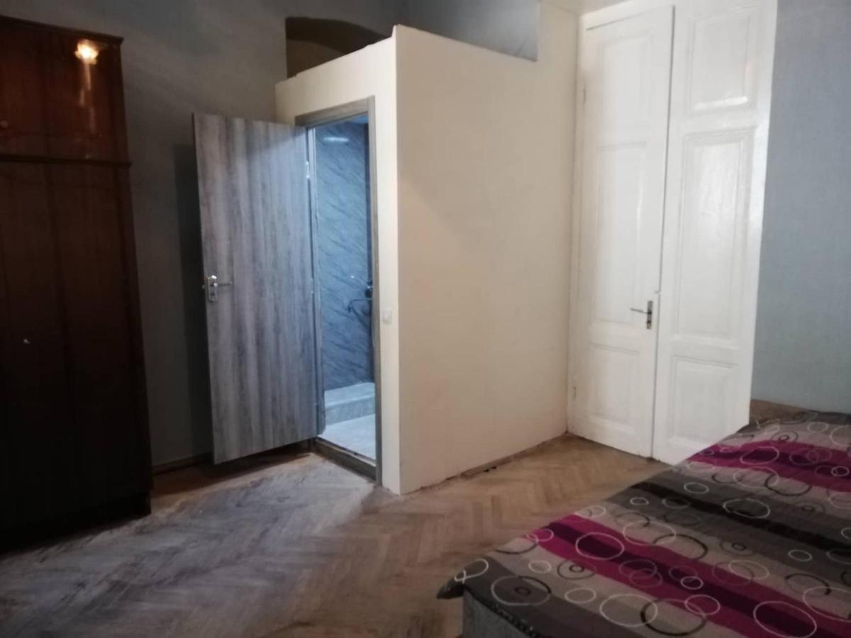Eka'S Apartment On Marjanishvili Τυφλίδα Εξωτερικό φωτογραφία