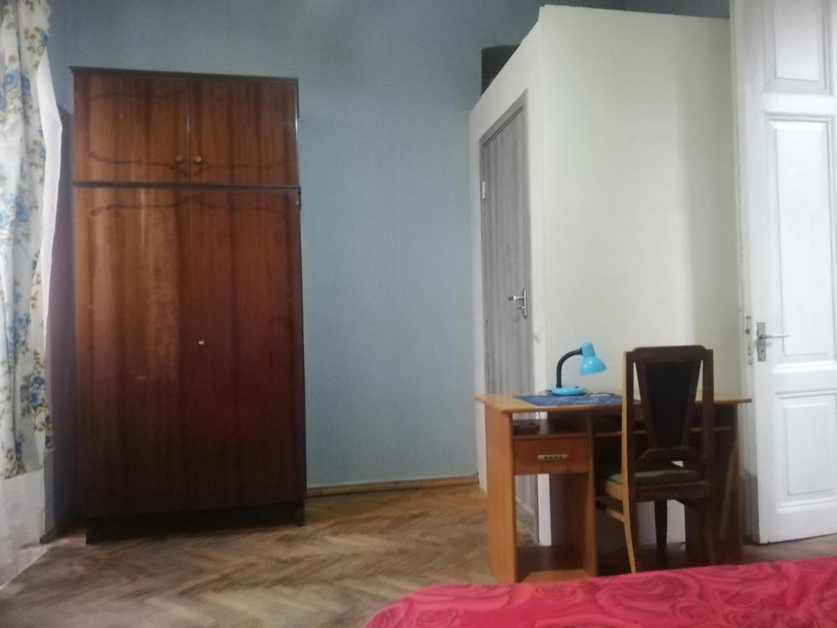 Eka'S Apartment On Marjanishvili Τυφλίδα Εξωτερικό φωτογραφία